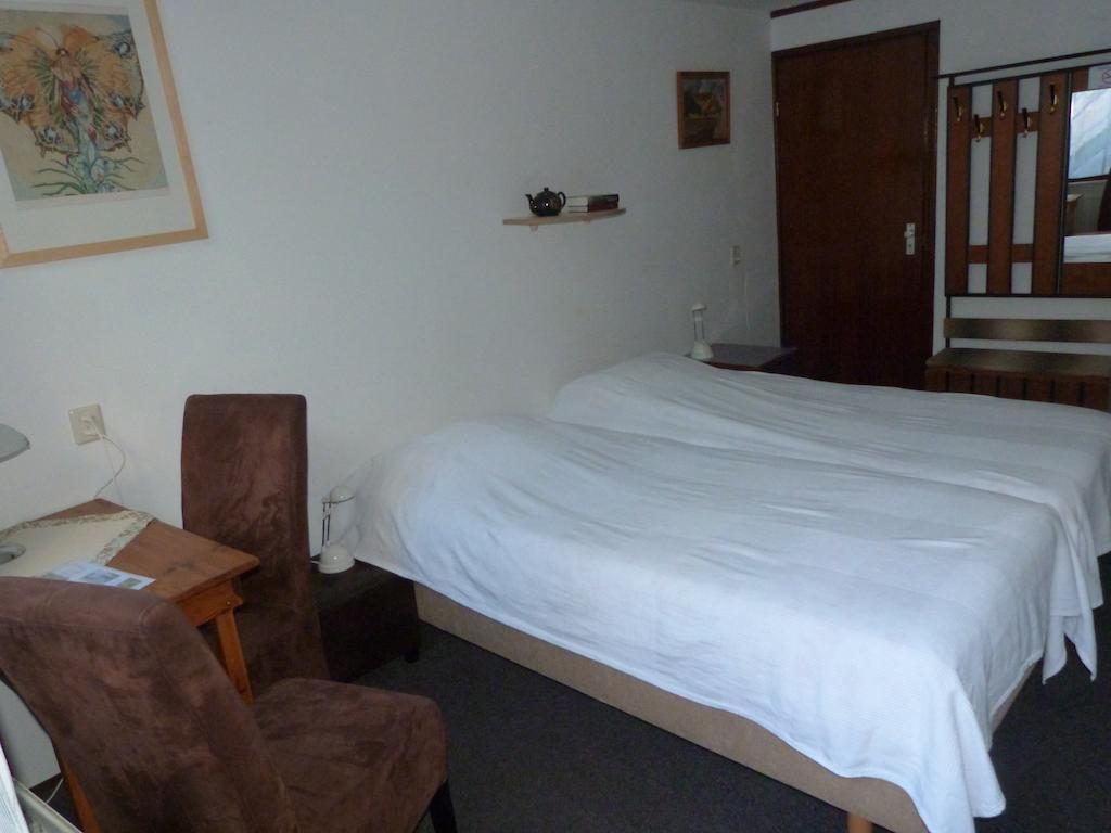 Hotel Pension Bergrust Valkenburg aan de Geul Habitación foto